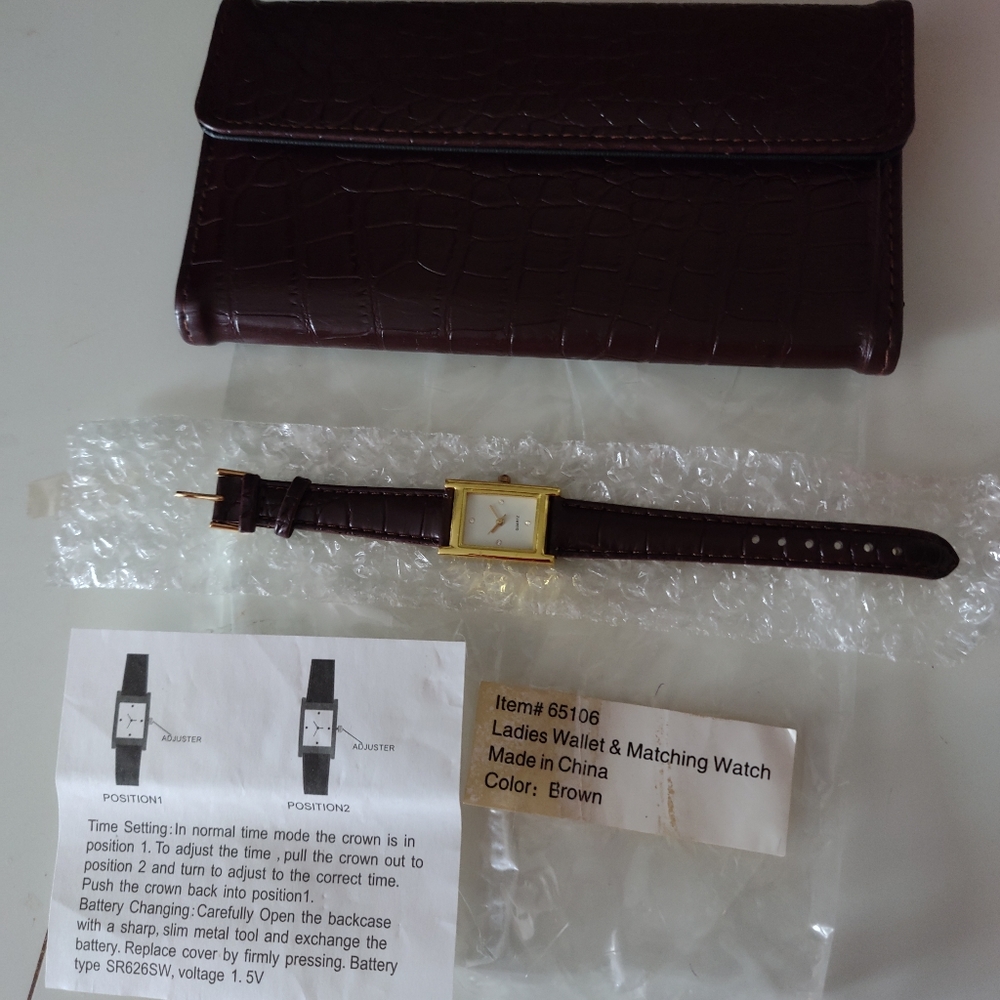 BRAND NEW!!! AMERIMARK BROWN LADIES WALLET AND MATCHING WATCH SET.